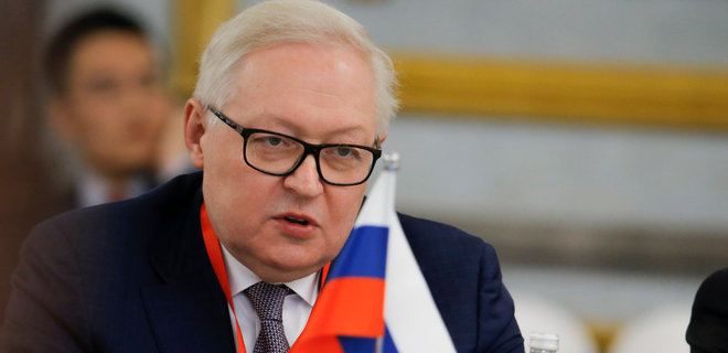 Россия угрожает уничтожать конвои с иностранным оружием для Украины