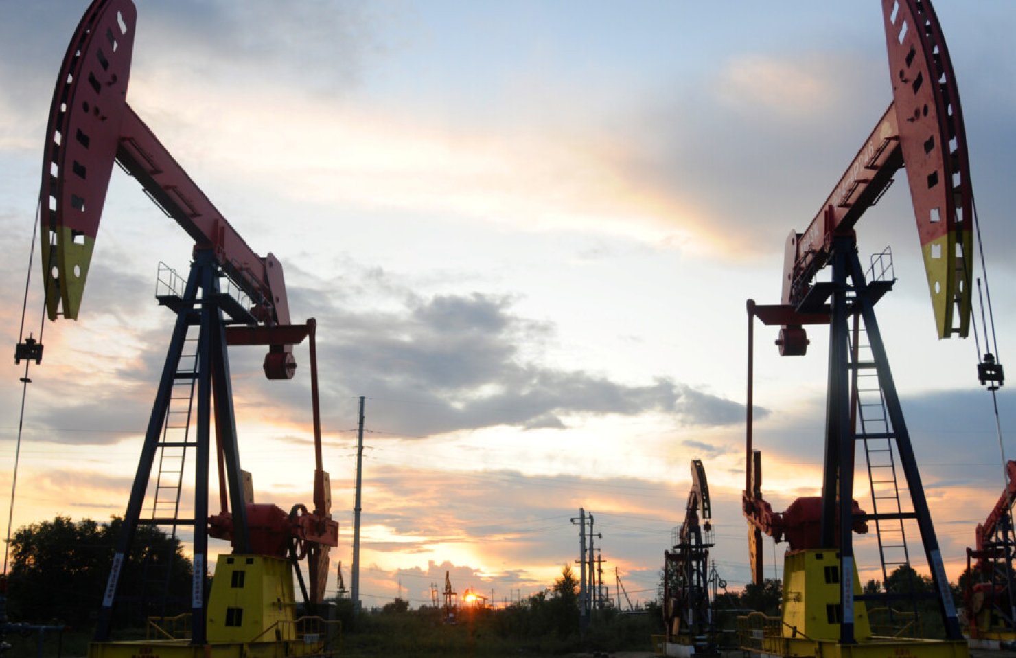 ЕС обсуждает установление предельной цены на российскую нефть