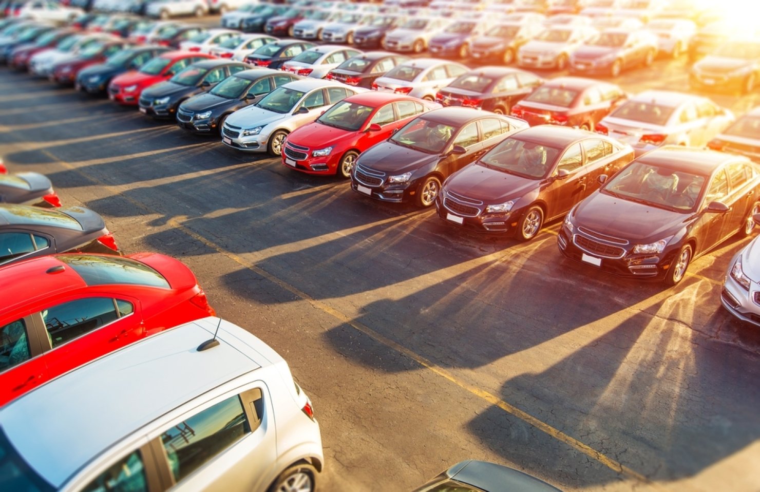 Компания выпускающая автомобили Peugeot, Opel и Chrysler, закрывает единственный завод в РФ