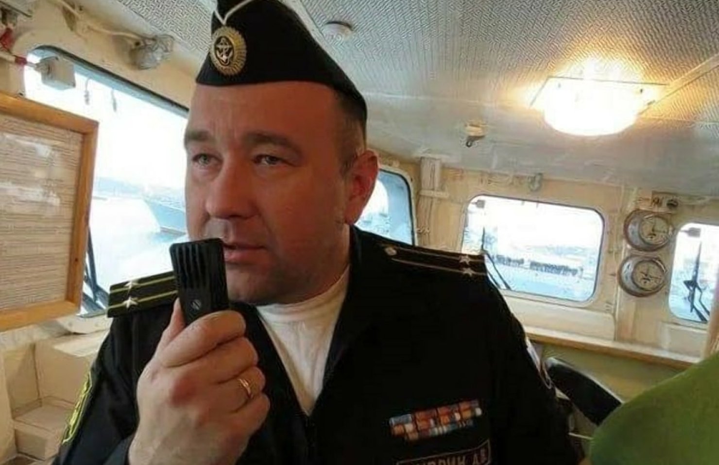 Капитан российского крейсера “Москва” уничтожен вместе с кораблем