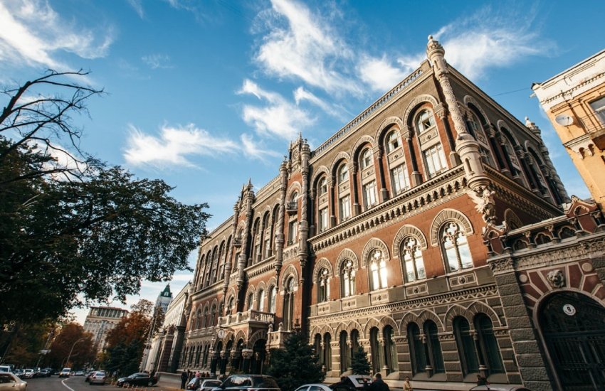 В Украине до конца войны курс гривни к доллару будет заморожен – НБУ