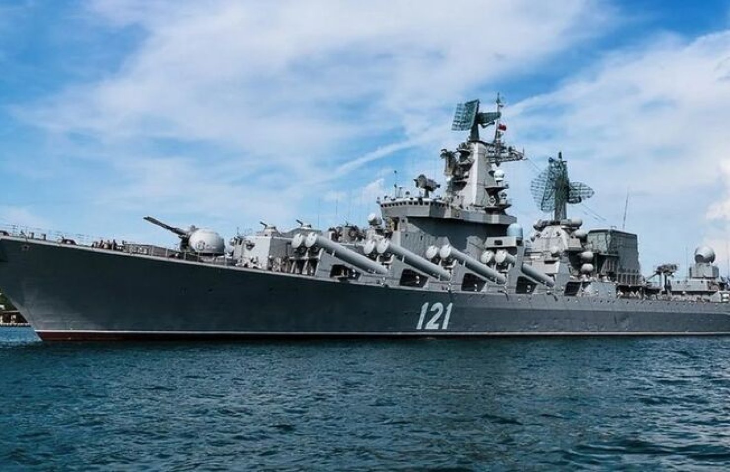 Опубликованы спутниковые снимки места затопления российского крейсера “Москва”