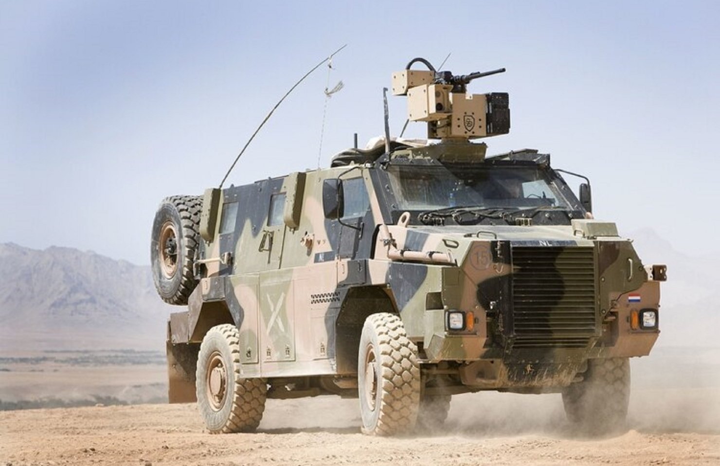 Австралия передаст Украине бронетранспортеры Bushmaster Австралия передаст Украине бронетранспортеры Bushmaster