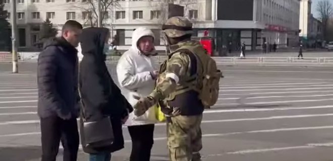 Оккупанты хотят установить в Херсонской области свою власть с “народными дружинами” – СНБО