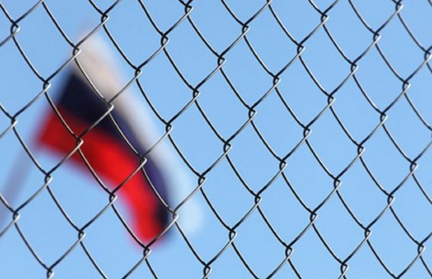 Великобритания ввела санкции против российских нефтегазовых магнатов, Сбербанка и Москомбанка