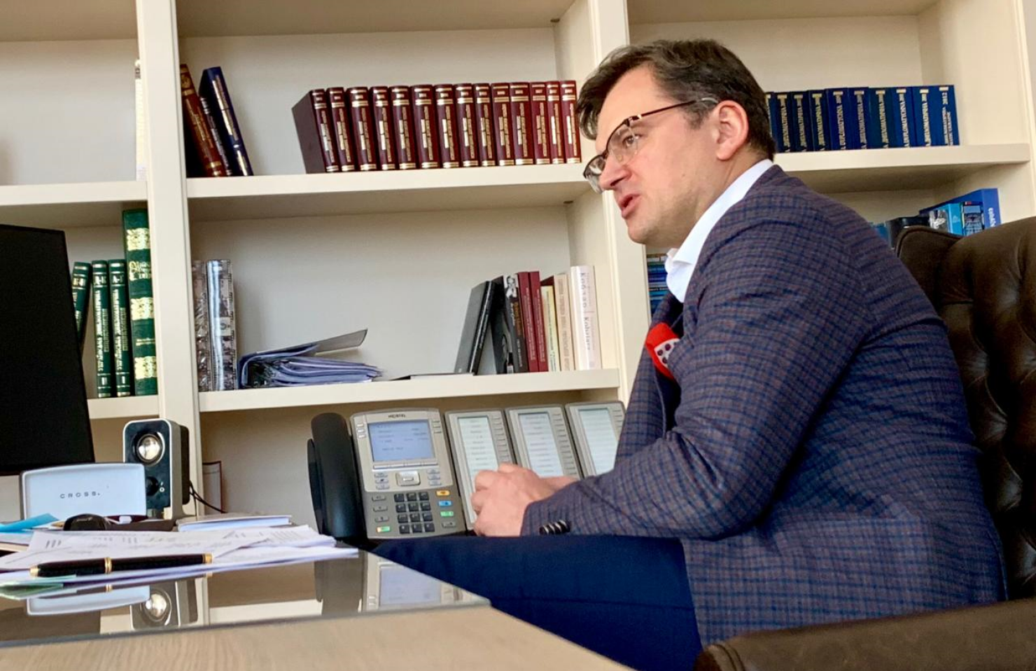 Если Украина не получит статус кандидата на членство в ЕС, значит нас пытаются обмануть, – Кулеба