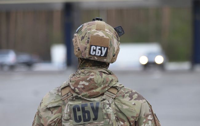 Устроили “войну” с соснами. СБУ показала видео из телефона кадыровца