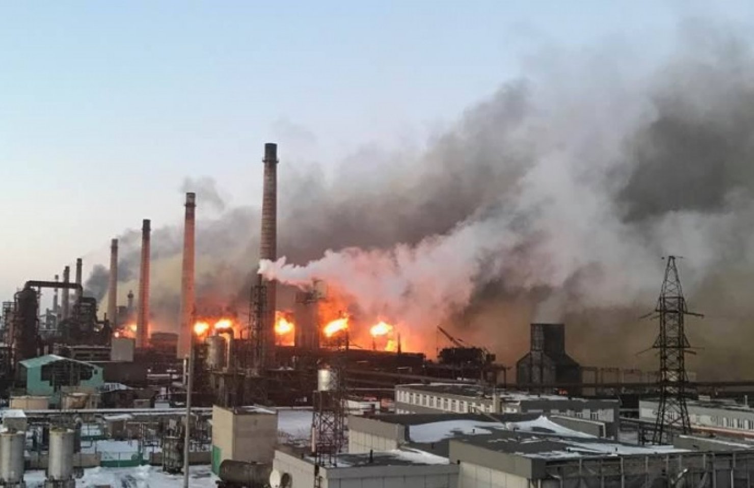 После обстрелов Авдеевского коксохима предприятие переводят в режим консервации
