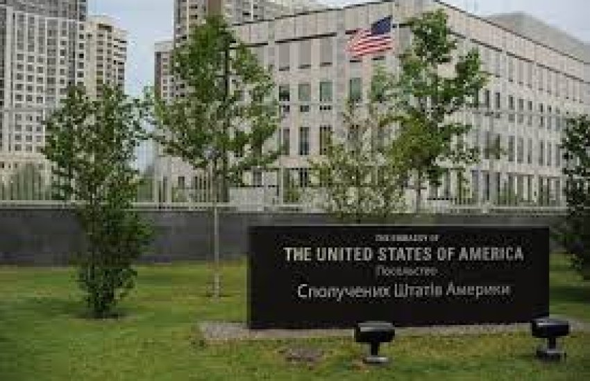 Дипломаты США возвращаются в Киев