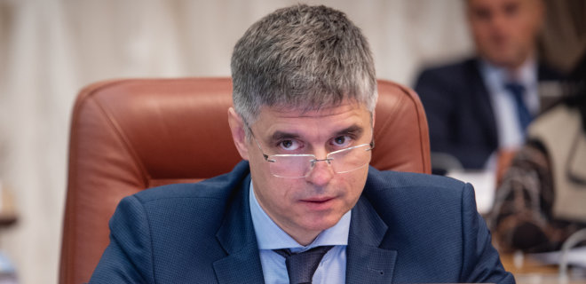 Посол Украины в Лондоне призвал смягчить “ненужную и бюрократическую” схему выдачи виз