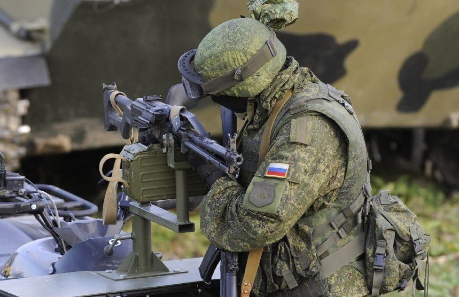 Российские оккупанты массово пытаются избежать прямых боевых столкновений с украинскими военными, – разведка