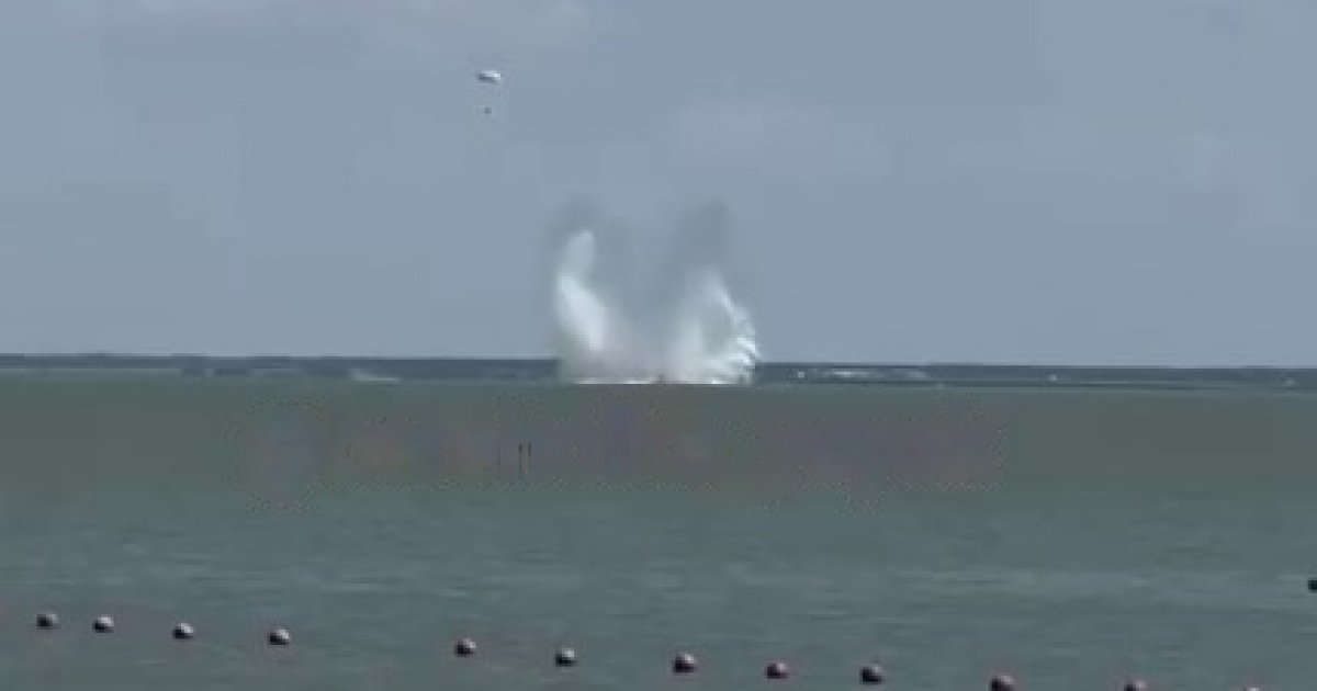 Су-25 упал в море недалеко от Ейска Су-25 упал в море недалеко от Ейска