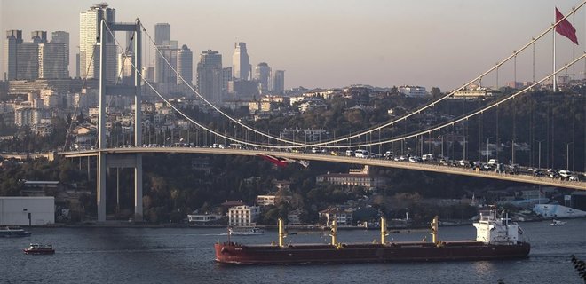 Военная эскалация подняла ставки страхования черноморских перевозок – Reuters