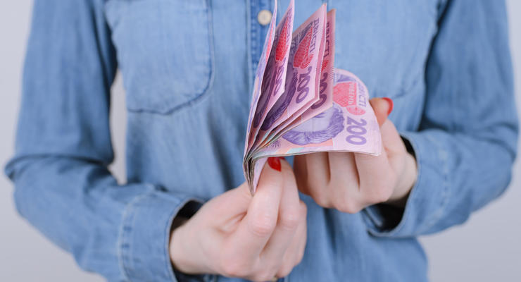 В Украине упала средняя зарплата: данные ПФУ