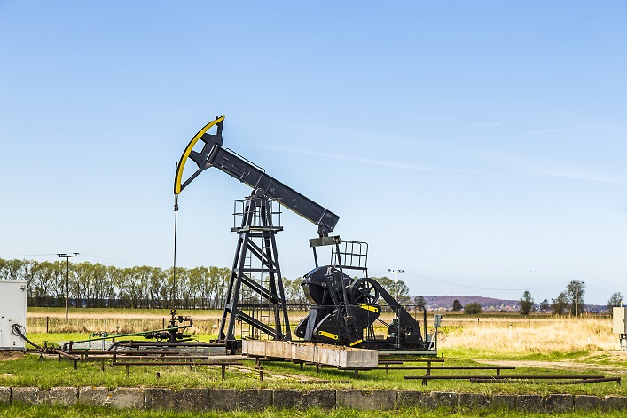 Нефть отступает: экономические факторы оказывают давление на спрос